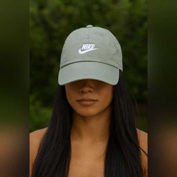 Nike Heritage86 Sage Green Dad Hat Embroidered Logo Adjustable Strapback Cap - Picture 1 of 7